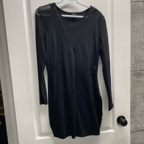 GUESS Cutout Dress - Picture 2 of 4